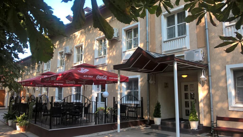 Hotel Thelena Tolna المظهر الخارجي الصورة