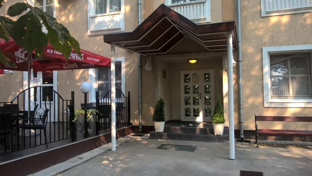 Hotel Thelena Tolna المظهر الخارجي الصورة